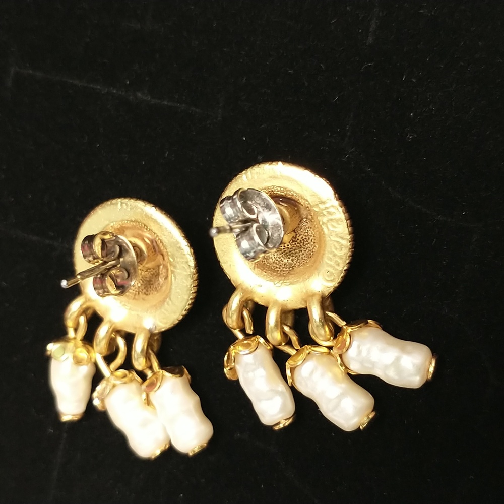 Vintage Edgar Berebi Earrings - Picture 3 of 3